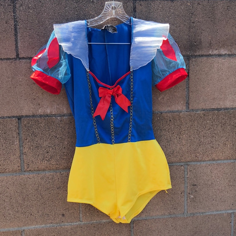 Leg Avenue Snow White Costume Halloween Disney S